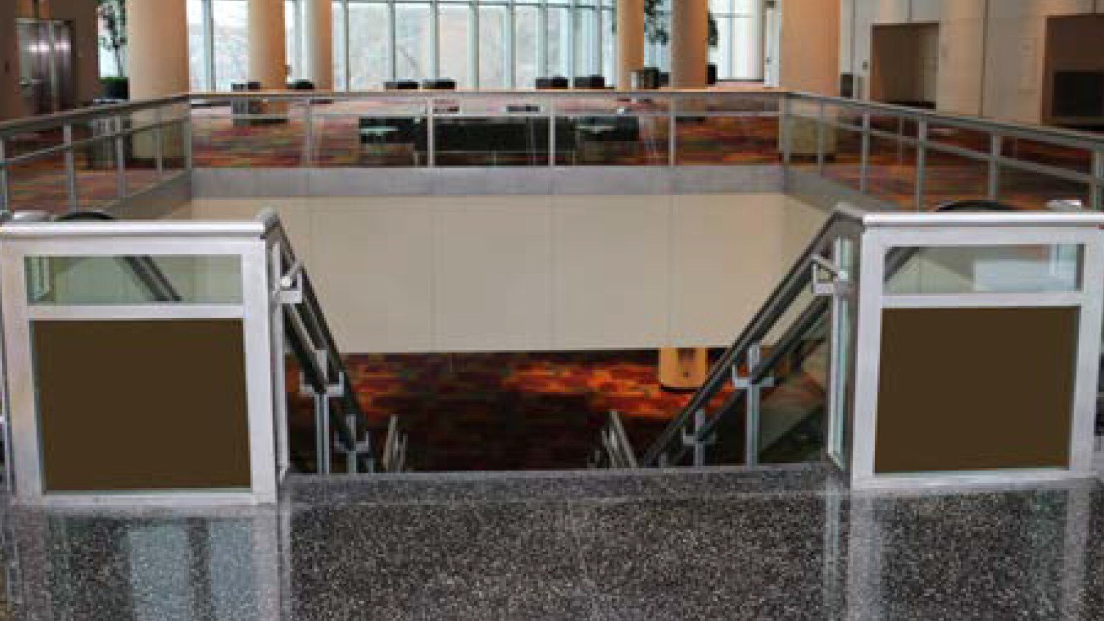 ICC-NorthCampus-WabashEast-2ndLvl-EscalatorLobby-GlassDecal1