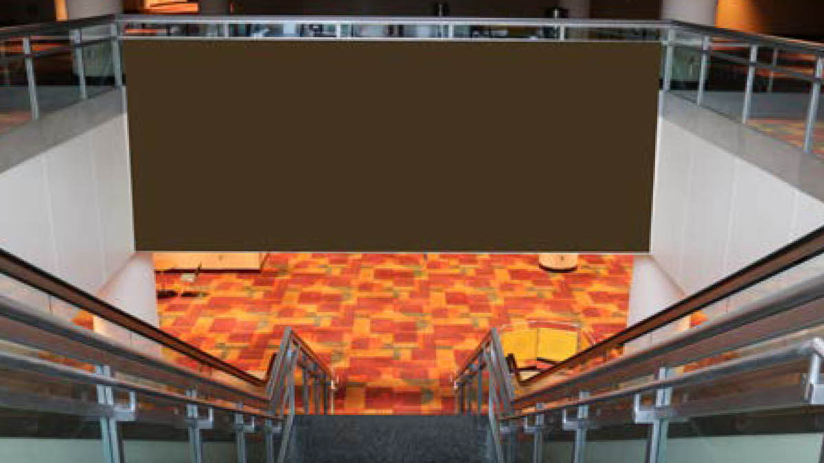 ICC-NorthCampus-WabashEast-EscalatorLobbyStairwell-BulkheadBanner